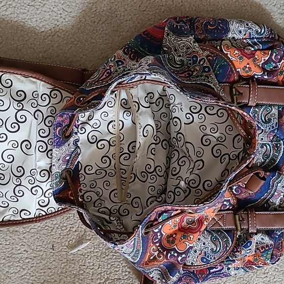 Backpack & Yoga Bag - Picture 3 of 7